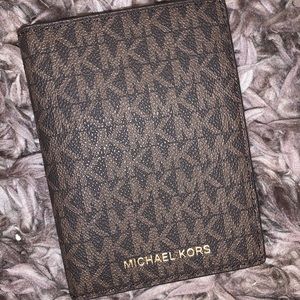 Michael Kors passport holder/wallet